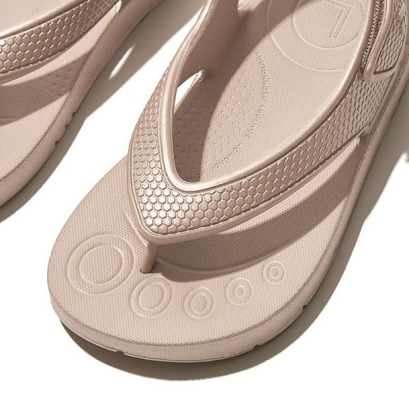 Rose Gold Kids' FitFlop Iqushion Toddler Shimmer Ergonomic Back-Strap Flip Flops | 053AQFDJM