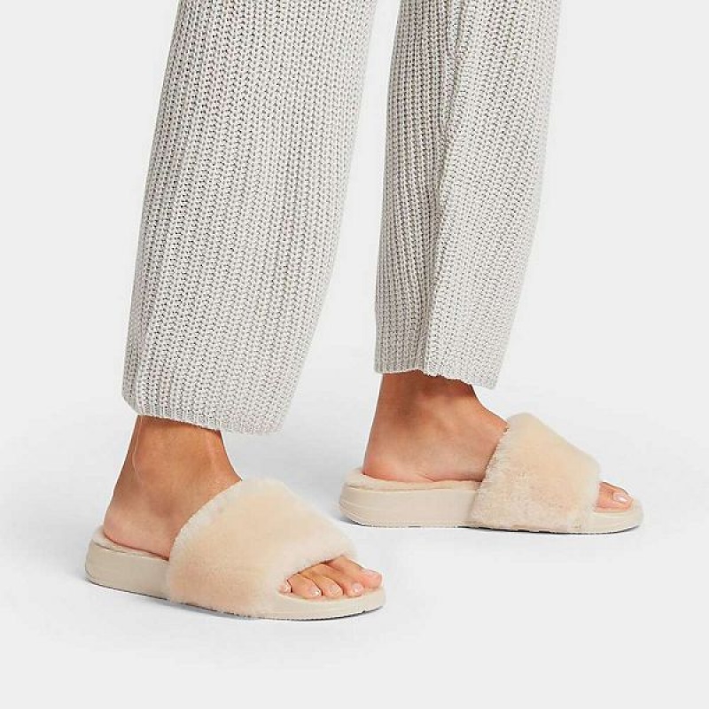 White Women's FitFlop Iqushion Shearling Slides | 054INWHZC