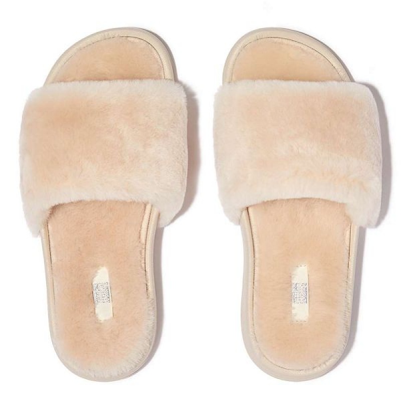 White Women's FitFlop Iqushion Shearling Slides | 054INWHZC